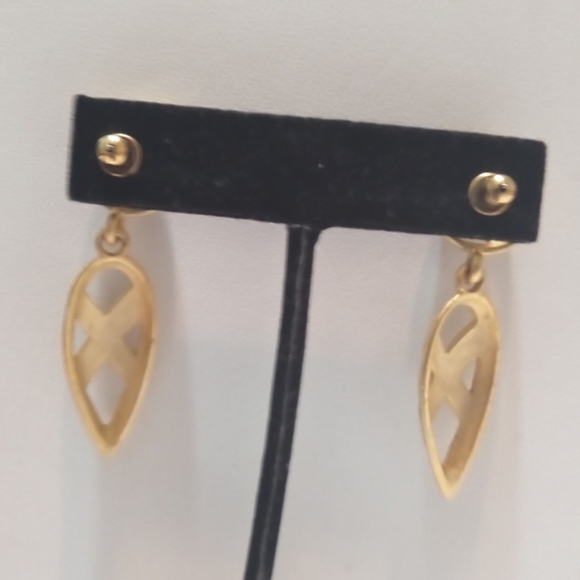 Earrings Brushed Gold Tone Tear Drop 1980's Vintage - Picture 5 of 6